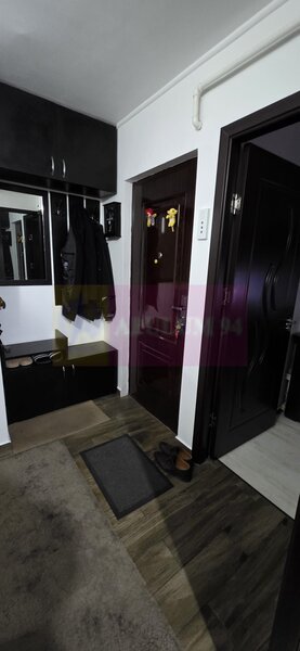 Apartament cu 2 camere de vanzare in Campina, zona Central